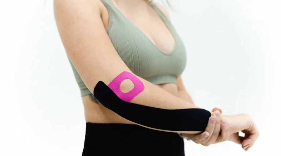 découvrez des conseils efficaces pour la prévention des crampes musculaires. apprenez les meilleures pratiques, étirements et exercices à intégrer dans votre routine pour réduire les risques de crampes et améliorer votre confort physique.