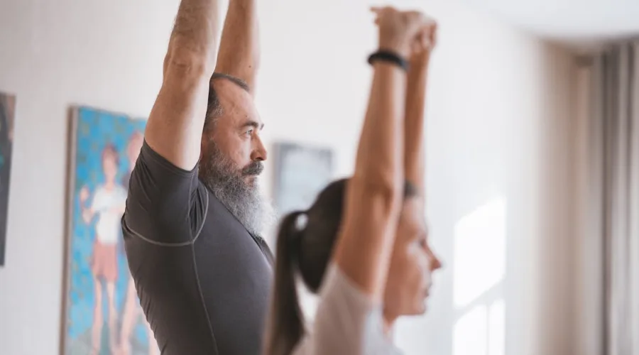 découvrez l'importance d'un bon échauffement pour préparer votre corps à l'effort. apprenez des techniques efficaces et des exercices variés pour optimiser vos performances sportives et prévenir les blessures.