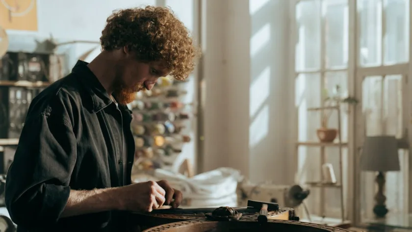 expert en rénovation offrant des solutions sur mesure pour transformer votre maison avec qualité et efficacité.