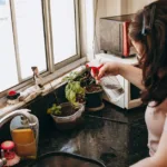 découvrez l'importance du self-care pour améliorer votre bien-être mental et physique au quotidien. adoptez des pratiques simples et efficaces pour prendre soin de vous.