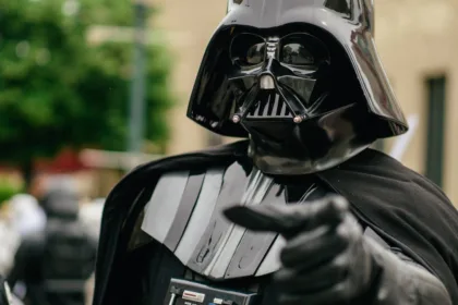 découvrez l'univers fascinant des personnages : leurs histoires, traits et évolutions à travers divers récits et médias.