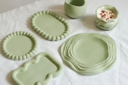 découvrez notre collection de décorations en jesmonite, alliant design moderne et durabilité pour sublimer votre intérieur avec élégance.