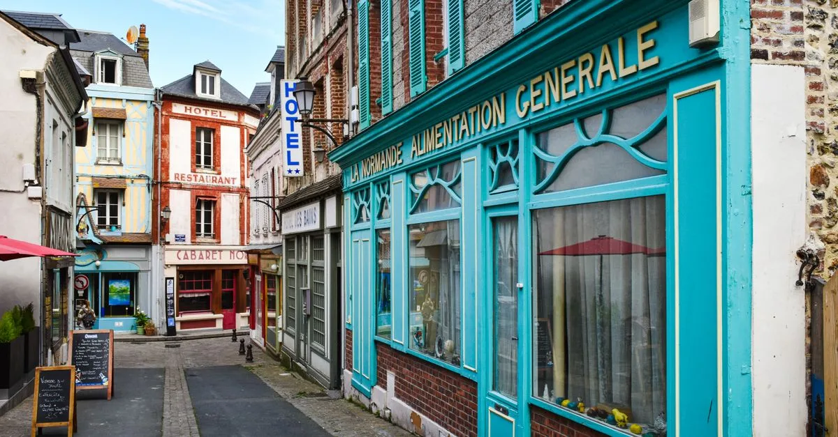 découvrez la gastronomie de normandie, riche en saveurs authentiques, fromages réputés, fruits de mer fraîchement pêchés et spécialités culinaires traditionnelles.