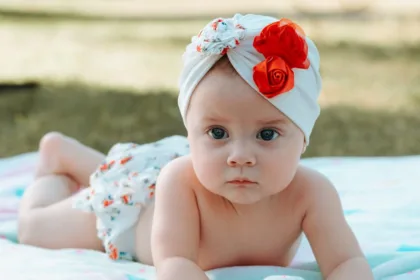 découvrez notre guide complet pour tout savoir sur les soins, l'alimentation et le développement de votre bébé. conseils pratiques pour les jeunes parents.